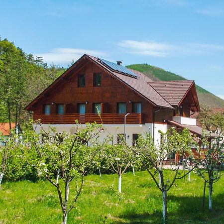 Livada Amely Hotel Gales Buitenkant foto