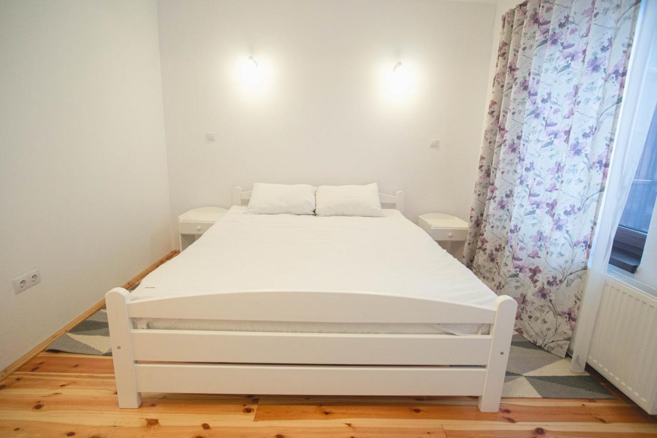 Livada Amely Hotel Gales Buitenkant foto