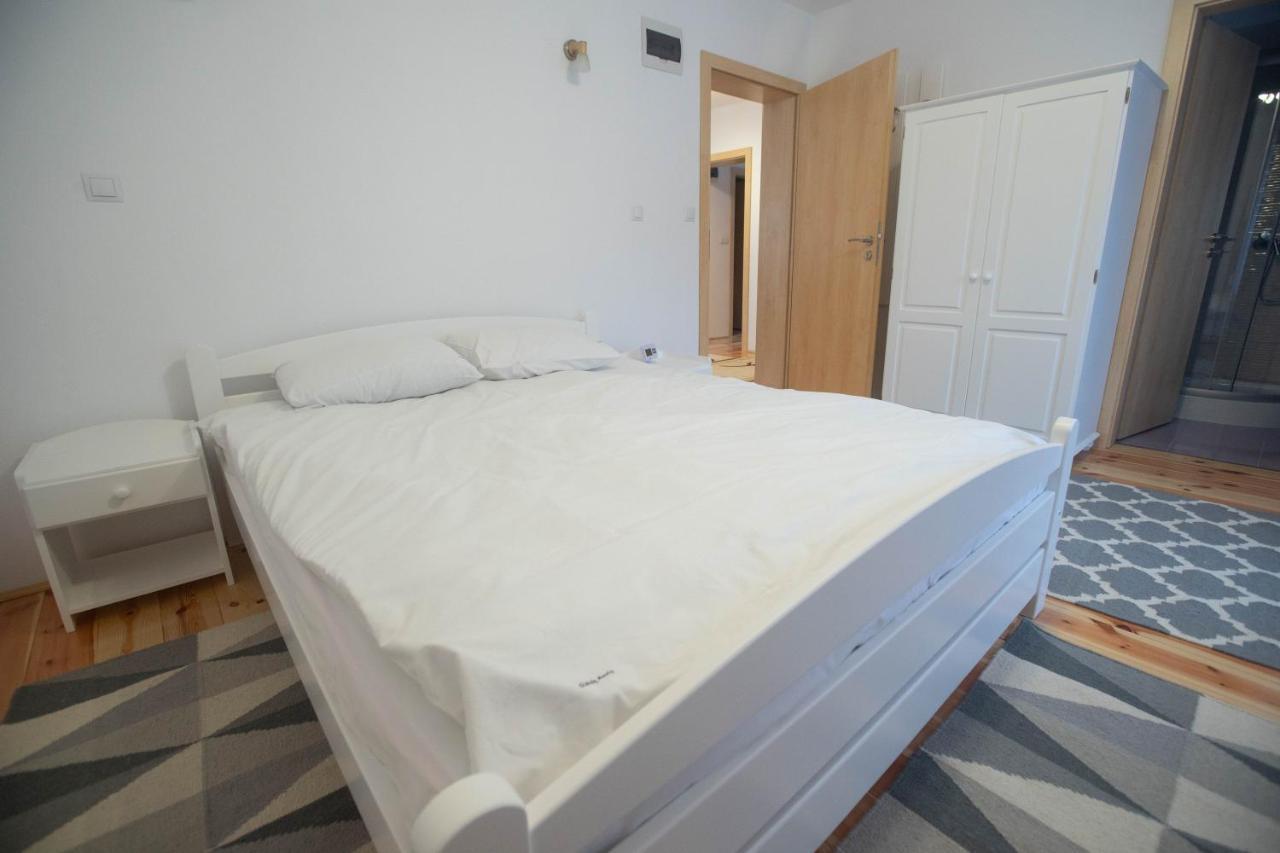 Livada Amely Hotel Gales Buitenkant foto