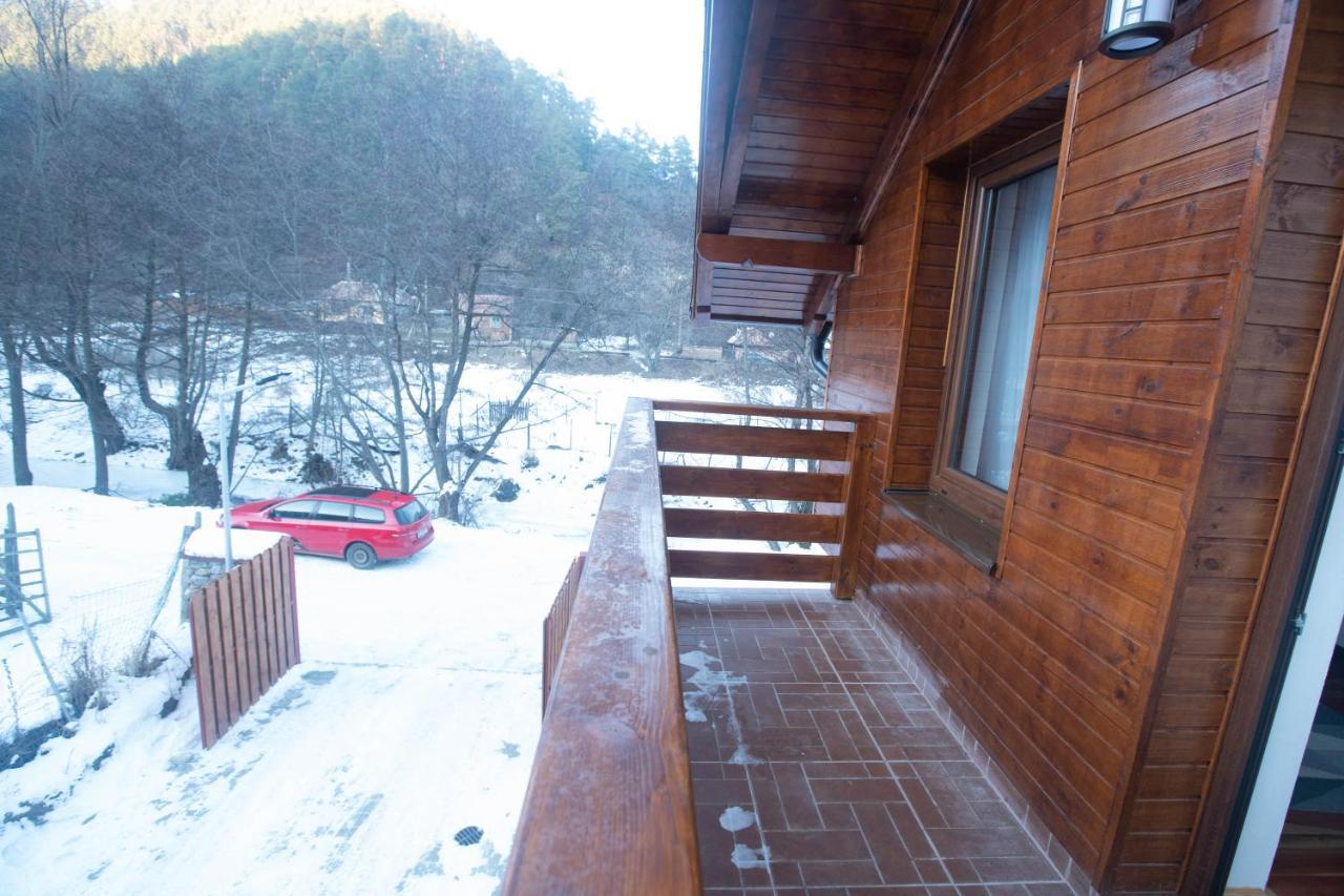 Livada Amely Hotel Gales Buitenkant foto