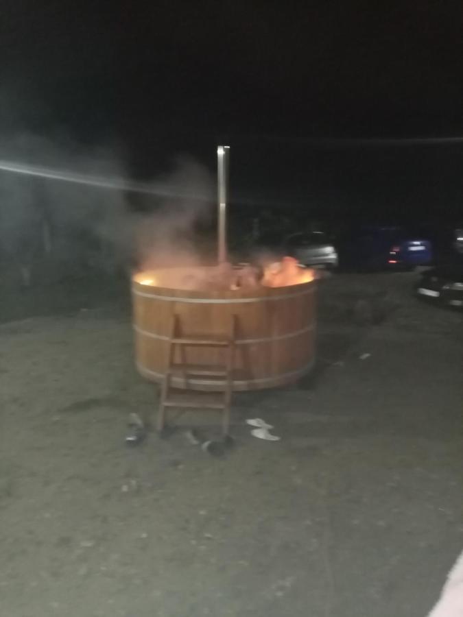 Livada Amely Hotel Gales Buitenkant foto